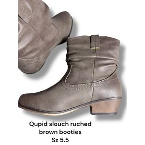 New Qupid Slouch Booties Ruched Ankle Boots Western Brown Taupe Casual Size 5.5